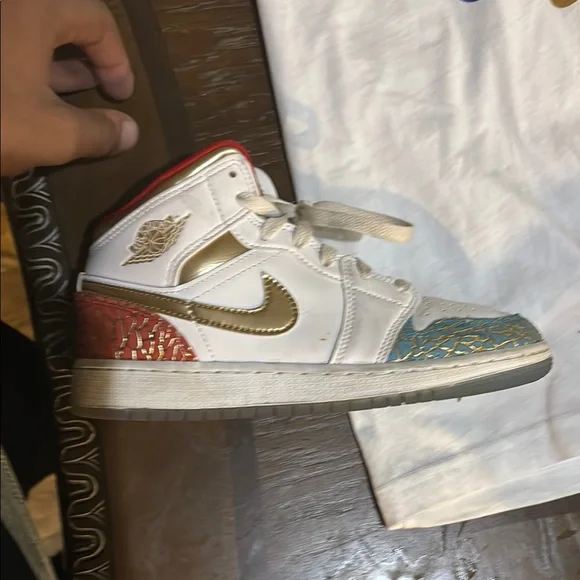 Kids White Graphic T-Shirt